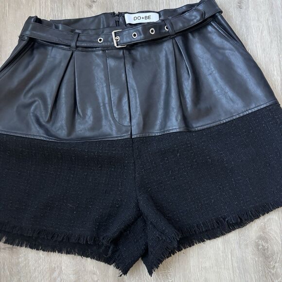 DO+BE Faux Leather Belted Black Tweed Shorts L High Waist Fringe Hem Biker Chic - Picture 3 of 9